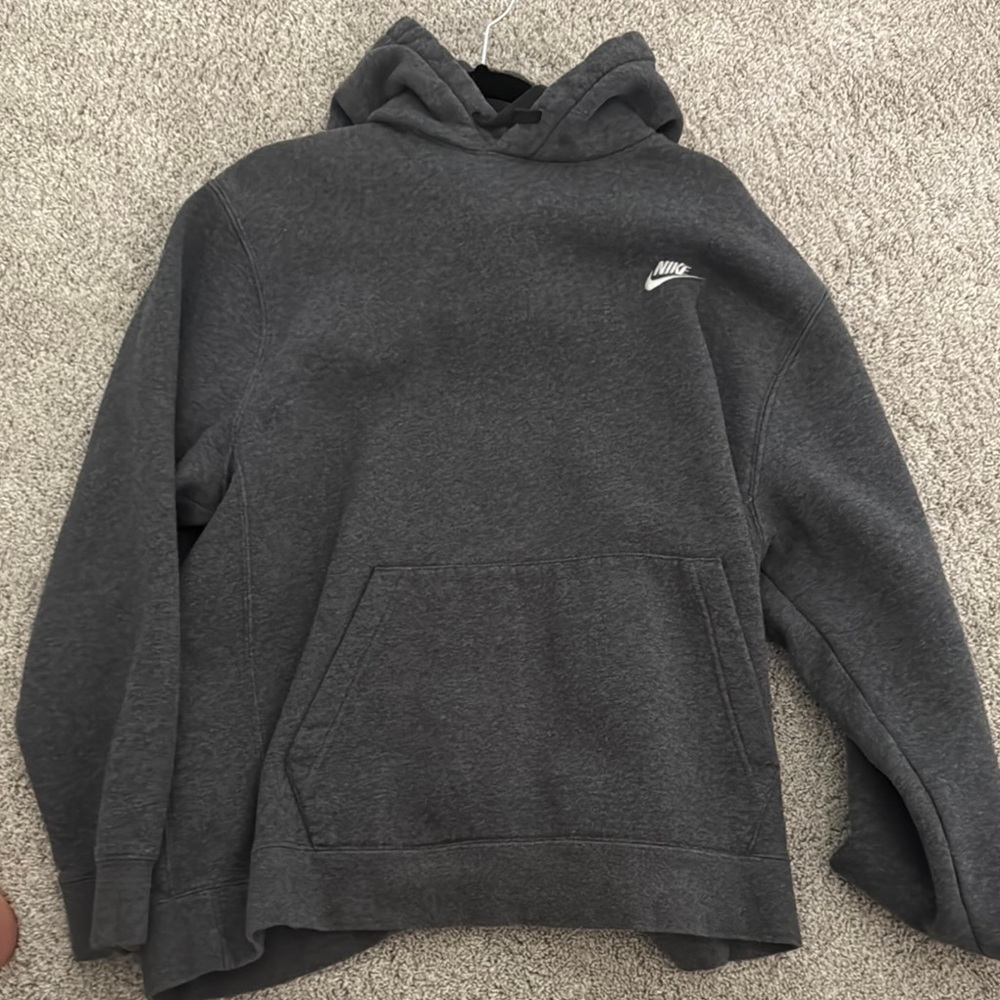 Nike Gray Crewneck Sweater with Classic Design